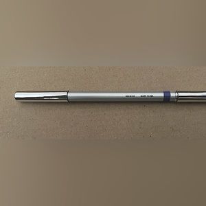 Eyeliner pencil Trish McEvoy “Bright Eyes” color